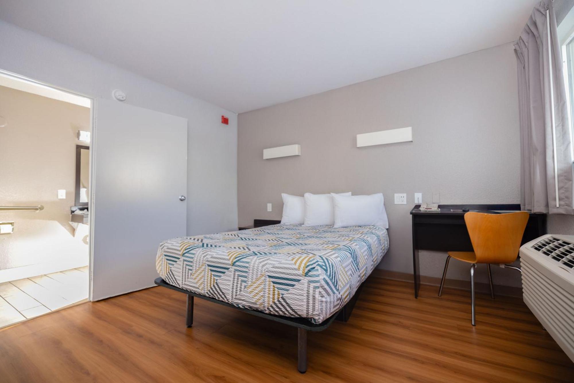 Motel 6 Ontario Airport Exterior foto